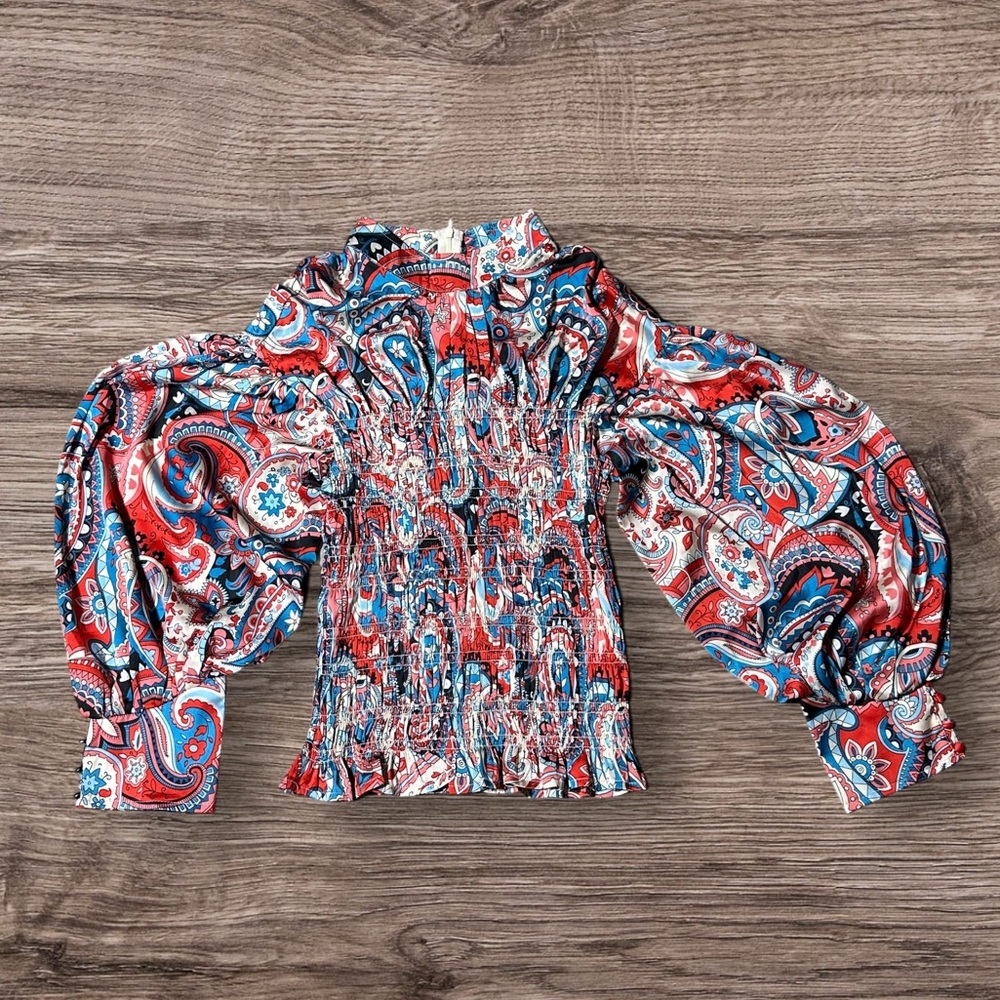 Women’s Pastel Stretchy Paisley Smocked Blouse Size Large